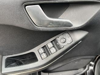 Ford Fiesta 1.0 EcoBoost Titanium picture 16