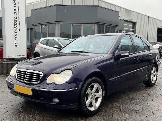 uszkodzony samochody osobowe Mercedes C-klasse 200 K. Elegance AUTOMAAT 2000/10