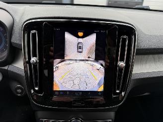 Volvo XC40 2.0 B4 Plus Dark picture 22