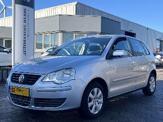 krockskadad bil auto Volkswagen Polo 1.2 Optive 2006/11