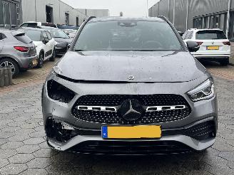 Mercedes GLA 250 e AMG Line AUTOMAAT picture 2