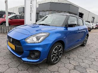 krockskadad bil auto Suzuki Swift 1.4 Sport Smart Hybrid 2023/1