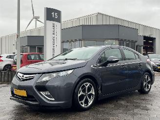 Schadeauto Opel Ampera 1.4 2012/9