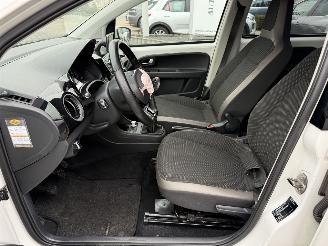 Volkswagen Up! 1.0 high up! BlueMotion picture 10