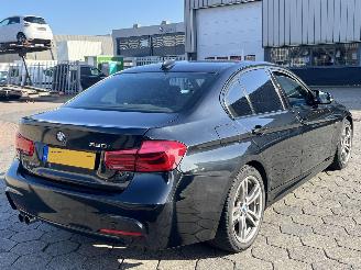 BMW 3-serie 320i Corporate Lease High Executive picture 4