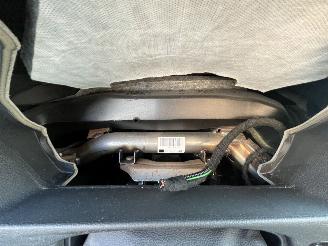 BMW 3-serie 320i Corporate Lease High Executive picture 15