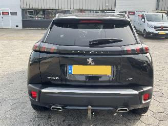 Peugeot 2008 1.2 PureTech GT picture 5