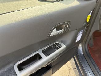 Volvo C-30 2.4i Summum Automaat picture 14