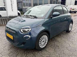 skadebil auto Fiat 500 Urban 42 kWh 2023/5