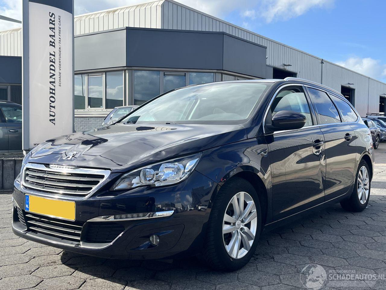Peugeot 308 SW 1.2 PureTech Blue Lease Executive