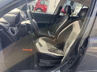 Hyundai I-10 1.1 i-Drive picture 10