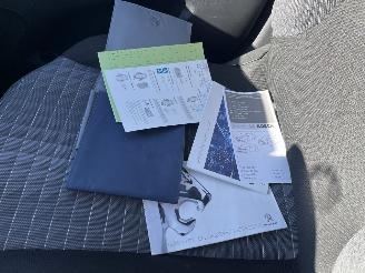 Peugeot 108 1.0 e-VTi Active picture 18