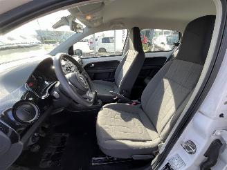 Volkswagen Up! 1.0 move up! BlueMotion picture 14