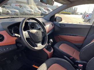 Hyundai I-10 1.0i i-Motion Comfort Plus picture 14