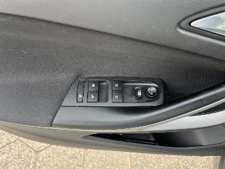 Opel Astra 1.0 Online Edition picture 16