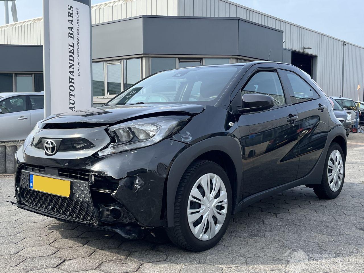 Toyota Aygo X 1.0 VVT-i MT Play