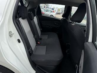 Toyota Yaris 1.5 Hybrid Dynamic picture 13
