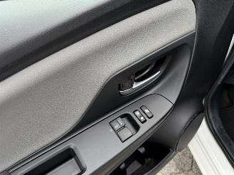 Toyota Yaris 1.5 Hybrid Dynamic picture 9