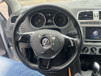 Volkswagen Polo 1.0 Bluemotion Edition AUTOMAAT picture 19