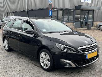 Peugeot 308 SW 1.2 PureTech Allure picture 3