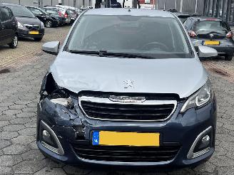 Peugeot 108 1.0 e-VTi Allure picture 2