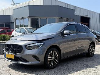 Vrakbiler bedrijf Mercedes B-klasse 250 e Star Edition AMG Line Plus 2025/1