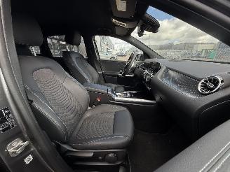 Mercedes B-klasse 250 e Star Edition AMG Line Plus picture 12