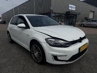 Volkswagen e-Golf 35,8 kWh E-golf picture 3