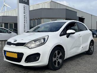 Schadeauto Kia Rio 1.2 CVVT Super Pack 2012/7