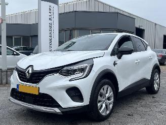 krockskadad bil auto Renault Captur 1.6 E-Tech Hybrid 145 Zen 2022/9