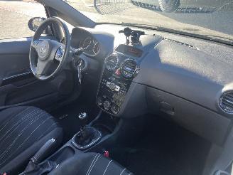 Opel Corsa 1.4-16V \'111\' Edition picture 12