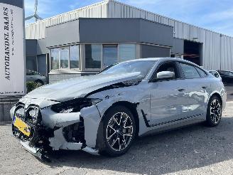Damaged car BMW i4 eDrive40 High Executive 84 kWh 2022/10