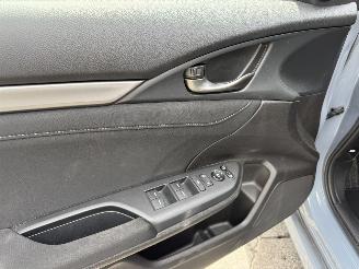 Honda Civic Autom 1.0 i-VTEC Elegance picture 10