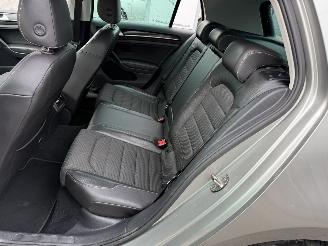 Volkswagen Golf  picture 11