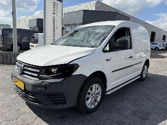 skadebil bedrijf Volkswagen Caddy 1.6 TDI L1H1 2015/7