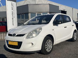 krockskadad bil auto Hyundai I-20 1.2i Business Edition 2010/6