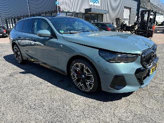 BMW 5-serie Touring 550e xDrive picture 3