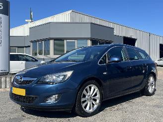 Unfallwagen Opel Astra Sports Tourer 1.6 Turbo Sport 2011/1