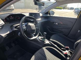 Peugeot 208 1.2 PureTech Active picture 15