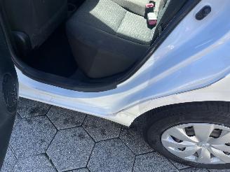 Toyota Yaris 1.0 VVT-i Aspiration picture 11