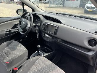 Toyota Yaris 1.5 Hybrid Lease picture 10