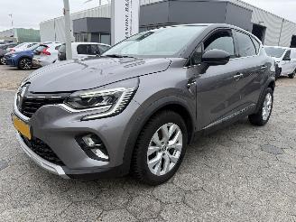Damaged car Renault Captur 1.6 E-Tech Hybrid 145 Intens 2022/10