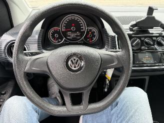 Volkswagen Up! 1.0 BMT move up! picture 17