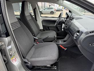 Volkswagen Up! 1.0 BMT move up! picture 14