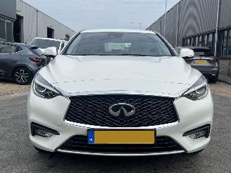 Infiniti Q30 1.6t Premium picture 2