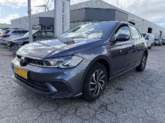 Schadeauto Volkswagen Polo 1.0 TSI Life 2022/8