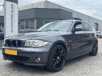 krockskadad bil auto BMW 1-serie 116i Business Line 2006/12