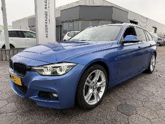 Damaged car BMW 3-serie Touring 318i M Sport 2019/7