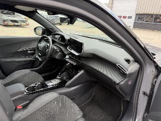 Peugeot e-2008 EV GT 54 kWh picture 15