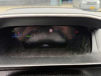 Peugeot e-2008 EV GT 54 kWh picture 19